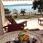 Apartment Gem Of The Sea Luxury With Brand New Heating Infinity Pool *