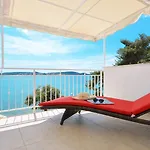Gem Of The Sea Luxury With Brand New Heating Infinity Pool Apartment *
