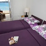 Gem Of The Sea Luxury With Brand New Heating Infinity Pool Apartment *