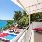 Gem Of The Sea Luxury With Brand New Heating Infinity Pool *