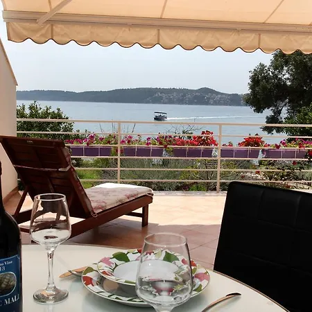 شقة Gem Of The Sea Luxury With Brand New Heating Infinity Pool تروغير