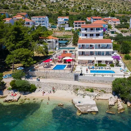 شقة Gem Of The Sea Luxury With Brand New Heating Infinity Pool