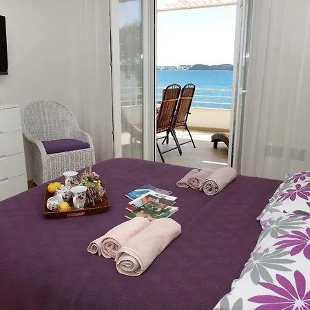 شقة Gem Of The Sea Luxury With Brand New Heating Infinity Pool تروغير